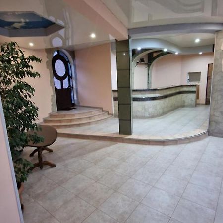Polo Hotel Yerevan Ngoại thất bức ảnh