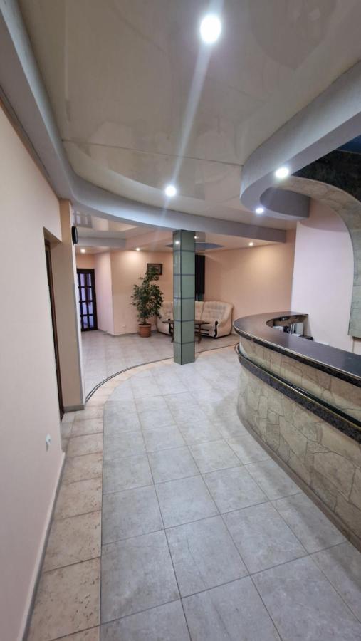 Polo Hotel Yerevan Ngoại thất bức ảnh